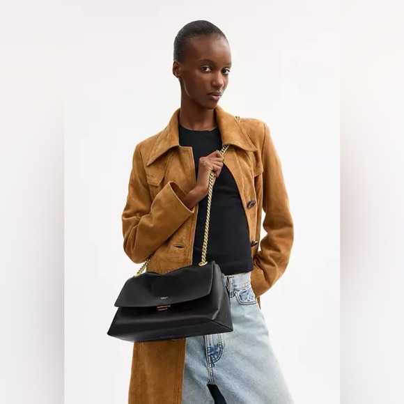 Chelsea Shoulder and Crossbody Bag 30 With Chain Black NWT - Picture 2 of 7